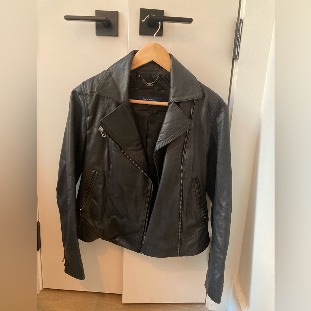 LEATHER JACKET - COLE HAAN - Size XS - Barely used!